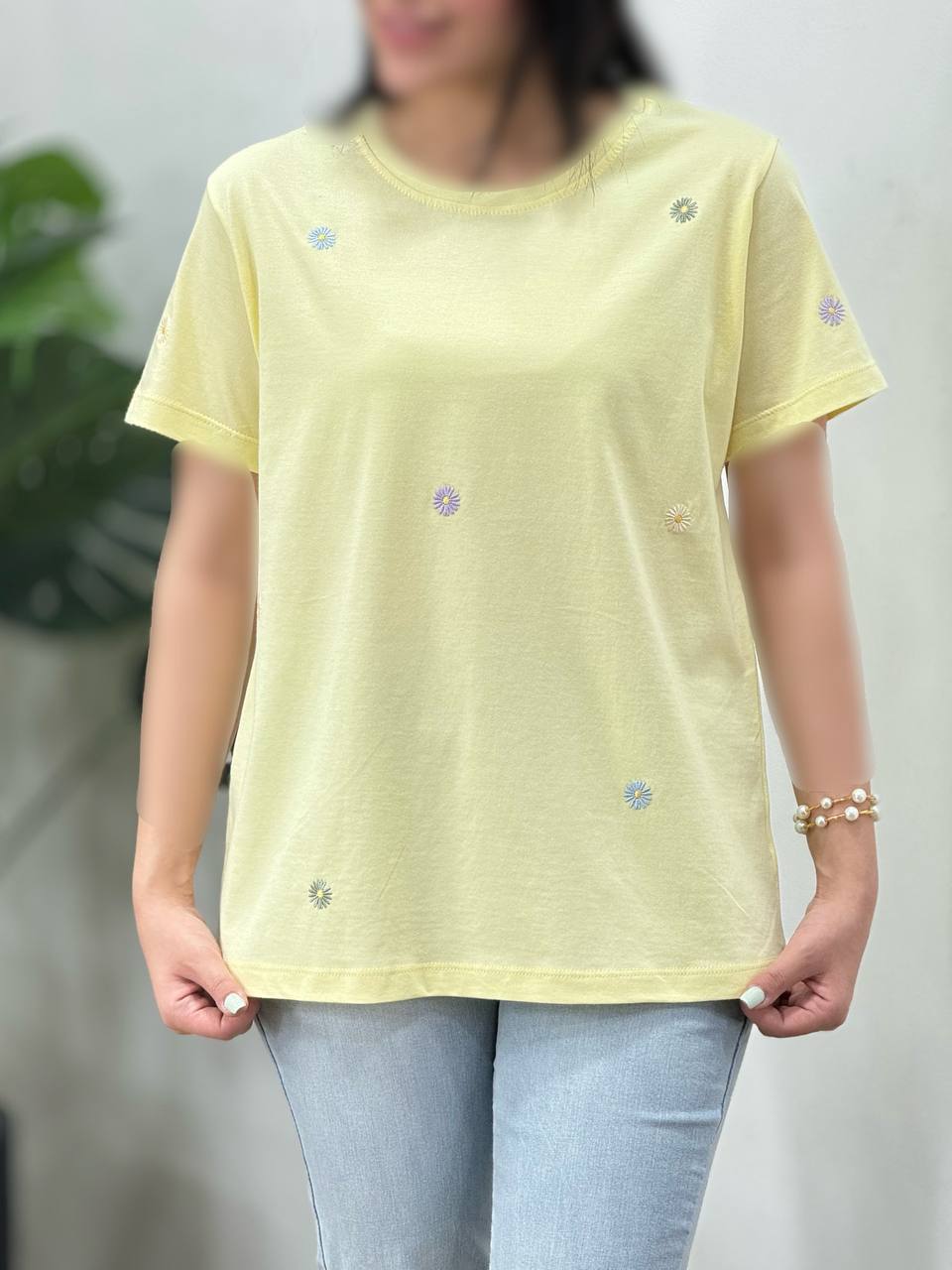 تیشرت-زنانه-گل-بابونه-1(کد-3131)