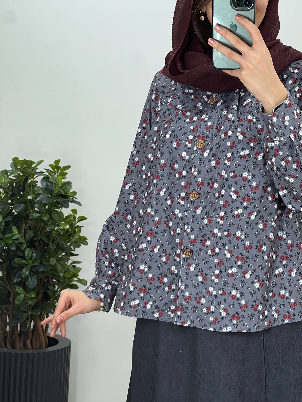 ست-بلوز-و-دامن-مخمل-کبریتی-طرحدار-2