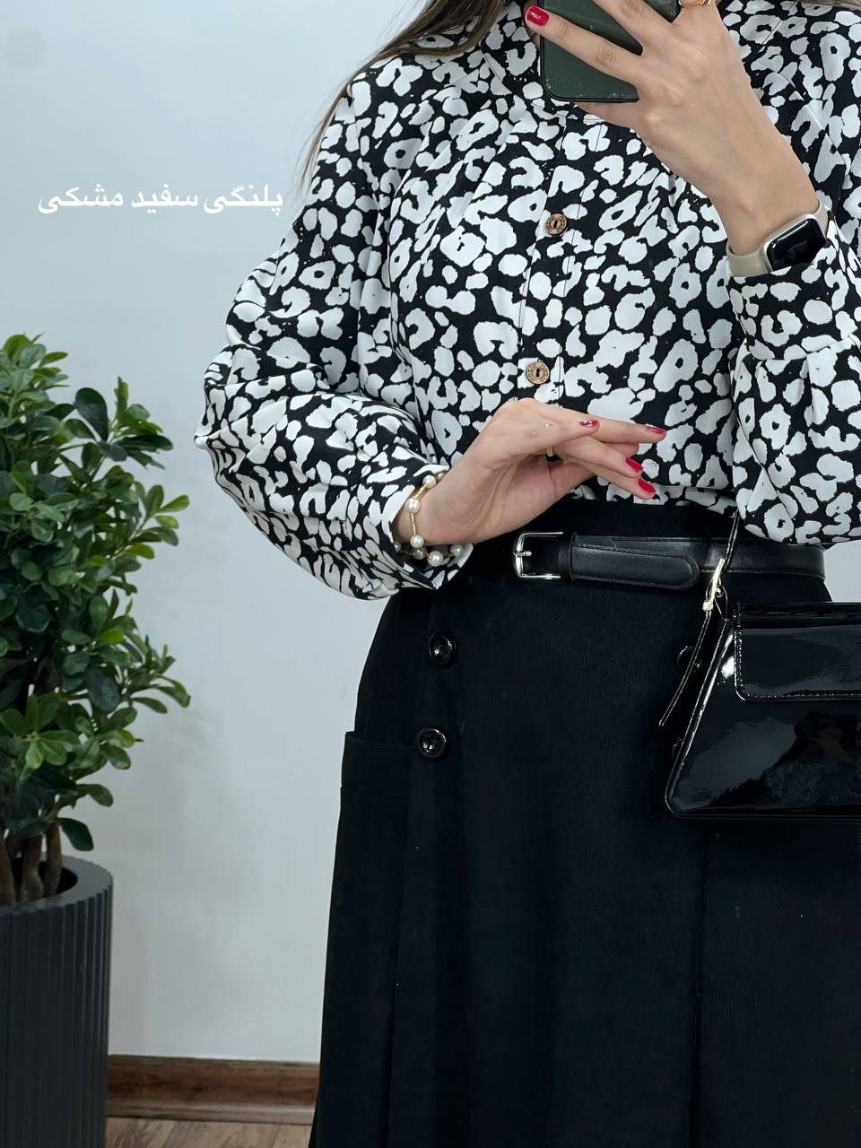 ست-بلوز-و-دامن-مخمل-کبریتی-طرحدار-3
