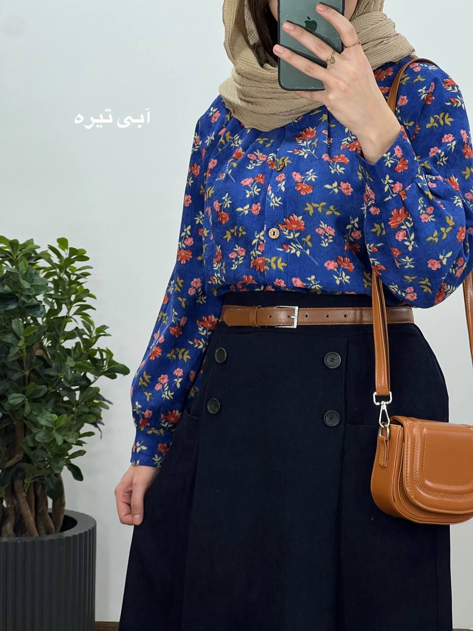 ست-بلوز-و-دامن-مخمل-کبریتی-طرحدار-3