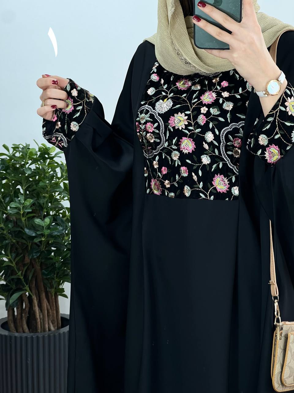 عبای-بلند-سوزندوزی-حدیث-7-کد-2414