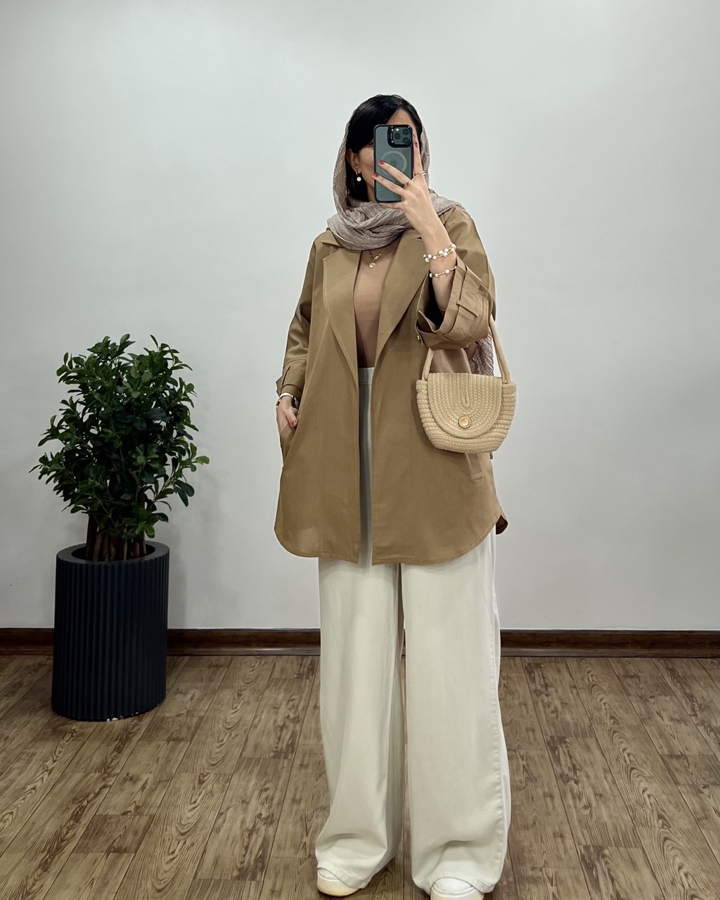 مانتو-کتی-لینن-آوین-۹