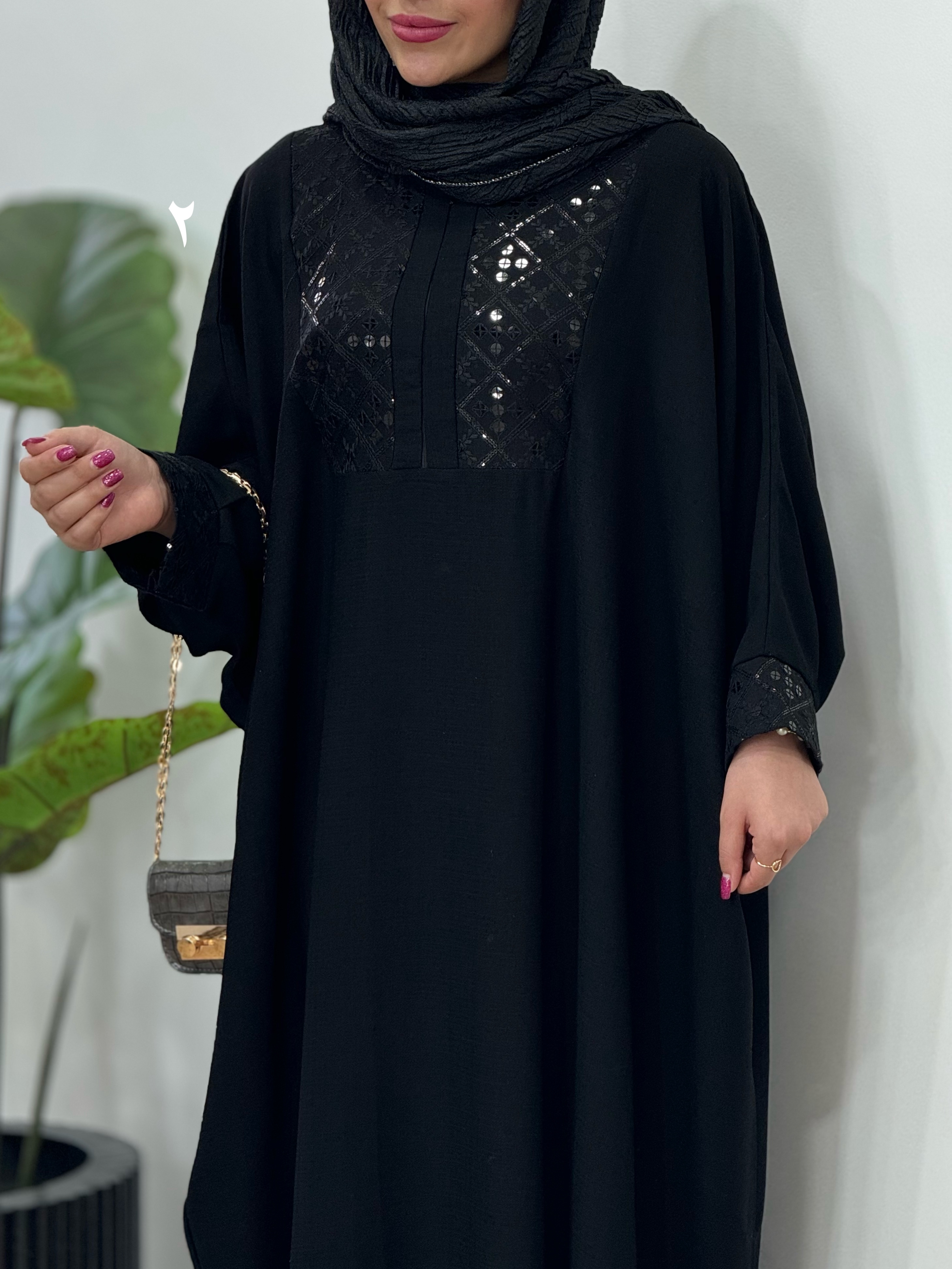 عبای-بلند-سوزندوزی-نفیس