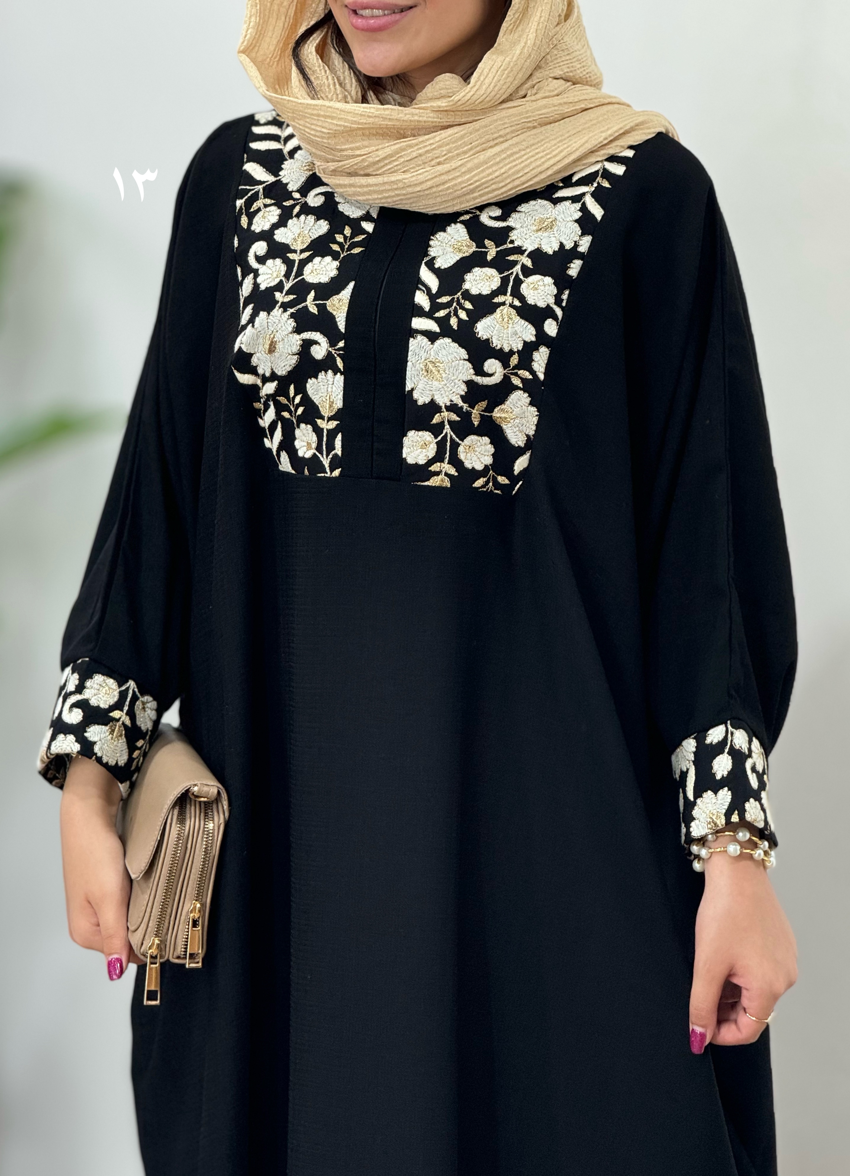 عبای-بلند-سوزندوزی-نفیس